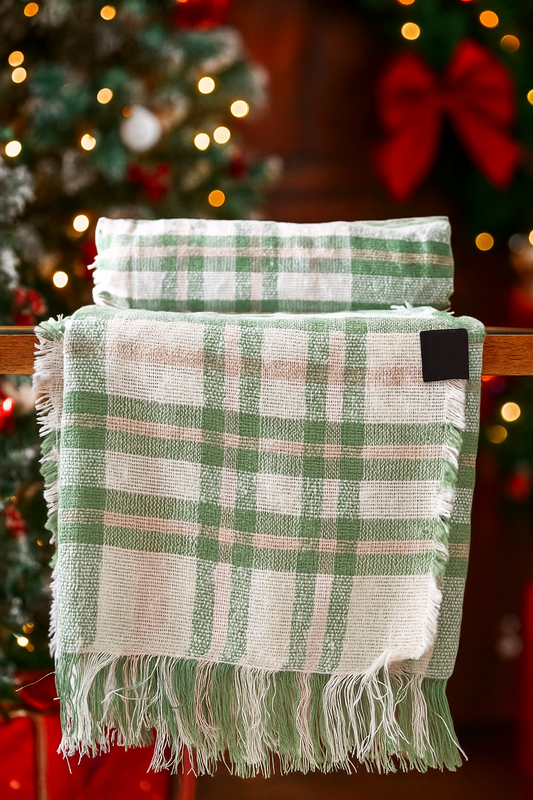Soft Woven Throw – Green & Off-White